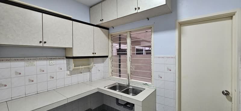 Apartment for Sale at Sri Damansara Court - Goh Kien Hua - Kitchen - PropertyGuru.com.my