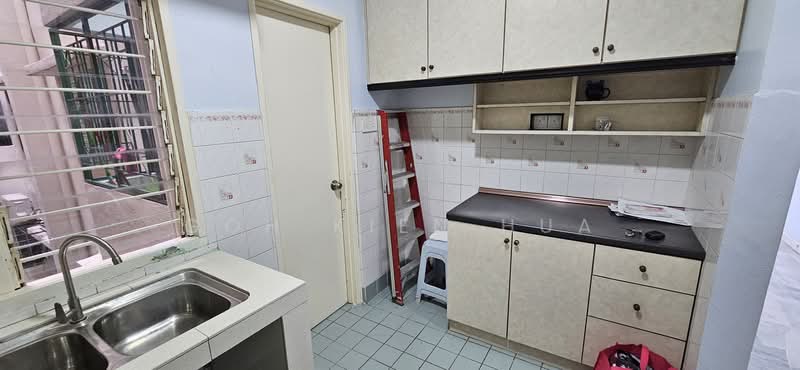 Apartment for Sale at Sri Damansara Court - Goh Kien Hua - Kitchen - PropertyGuru.com.my