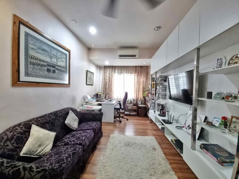 Semi-Detached House for Sale in Shah Alam (Selangor) - Richard Ooi - Living Room - PropertyGuru.com.my