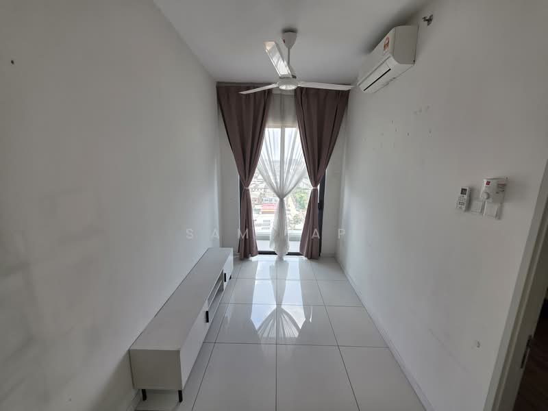 The Glenz @ Glenmarie untuk Untuk Disewa - RM 1,500 /bulan, Mac 2026 - Living Room - PropertyGuru.com.my