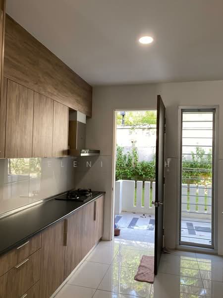 Terraced House for Sale in Bandar Saujana Putra (Tanjong Duabelas) - Eleni Yeoh - Kitchen - PropertyGuru.com.my