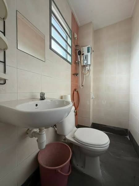 2-storey Terraced House for Rent in Setia Impian (Setia Alam) - Cassey Lim - Bathroom - PropertyGuru.com.my