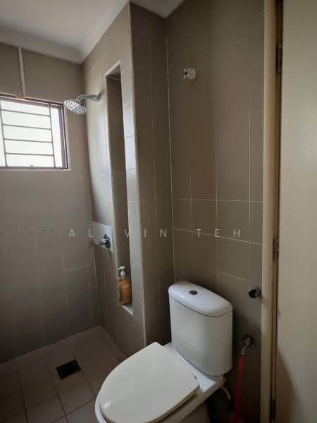 2.5-storey Terraced House for Sale in Taman Esplanad (Bukit Jalil) - Allvin Teh - Bathroom - PropertyGuru.com.my