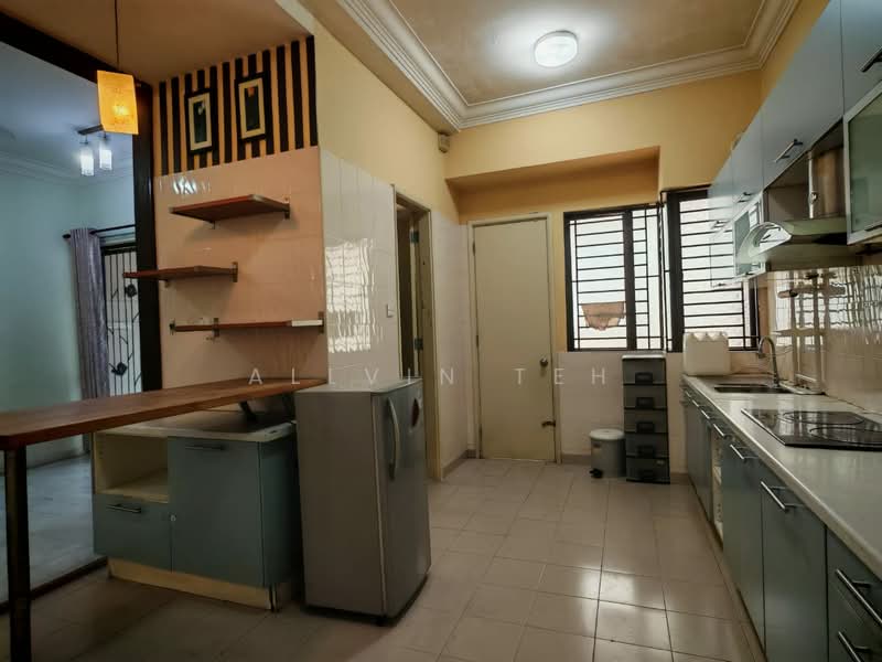 2.5-storey Terraced House for Sale in Taman Esplanad (Bukit Jalil) - Allvin Teh - Kitchen - PropertyGuru.com.my