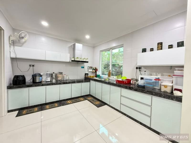 Bungalow for Sale in Bandar Parklands (Klang) - Rylin Tan - Kitchen - PropertyGuru.com.my