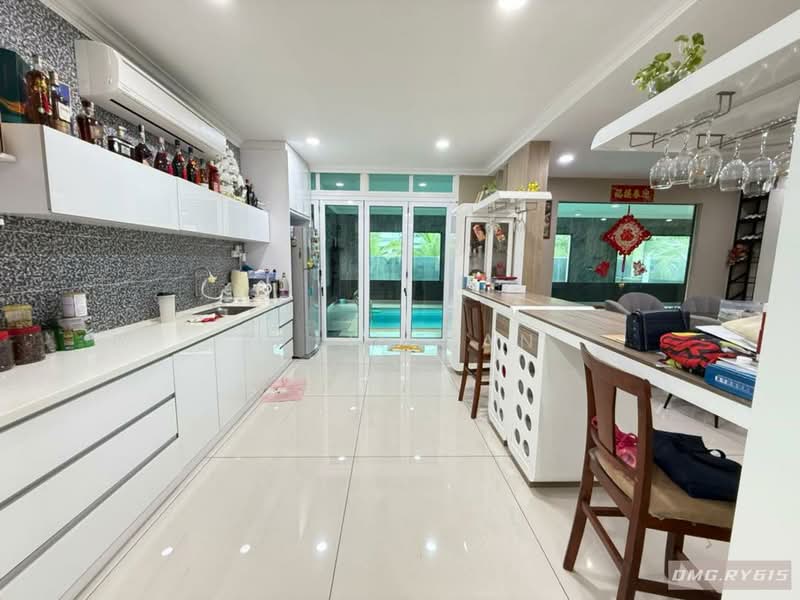 Bungalow for Sale in Bandar Parklands (Klang) - Rylin Tan - Kitchen - PropertyGuru.com.my
