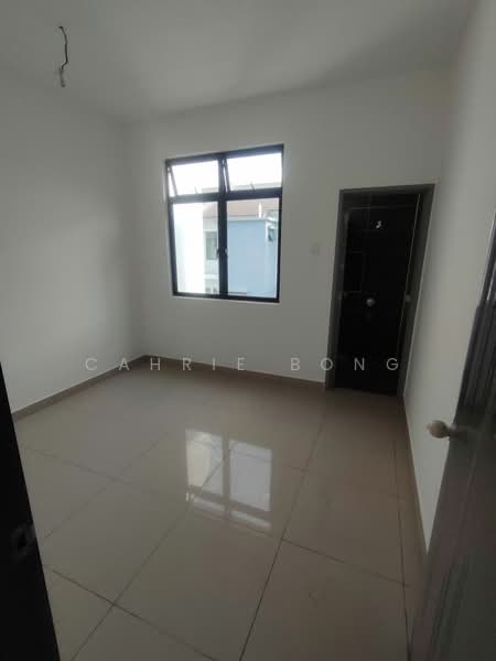 2-storey Terraced House for Sale in Taman Austin Duta (Tebrau) - Cahrie Bong - Interior - PropertyGuru.com.my