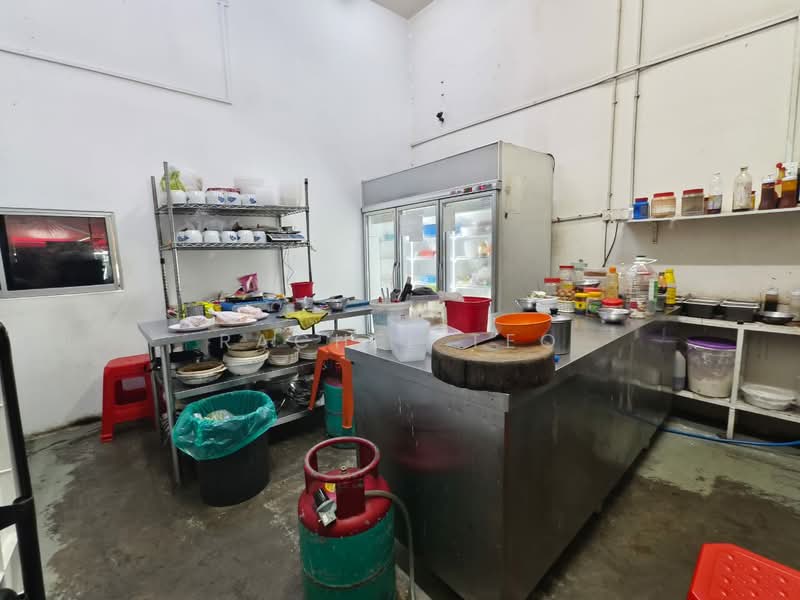 Shop for Rent in Setia Tropika (Johor Bahru) - Rachel Teo - Kitchen - PropertyGuru.com.my