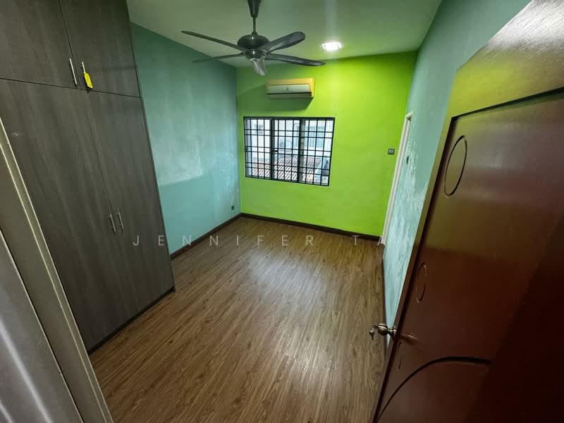 Terraced House for Sale in Bandar Botanic (Klang) - Jennifer Tan - Bedroom - PropertyGuru.com.my
