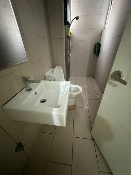 Condominium for Rent at Vina Residency (Vina Versatile Homes) - Jun Kien Chu - Bathroom - PropertyGuru.com.my