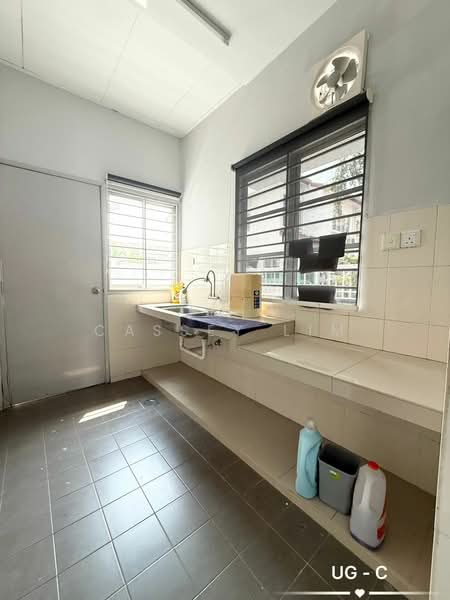 Semi-Detached House for Rent in Setia Impian (Setia Alam) - Cassey Lim - Kitchen - PropertyGuru.com.my