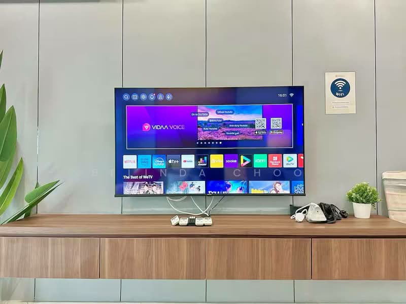 Condominium for Sale at Bay Laurel @ Country Garden Danga Bay - Belinda Choo - Living Room - PropertyGuru.com.my