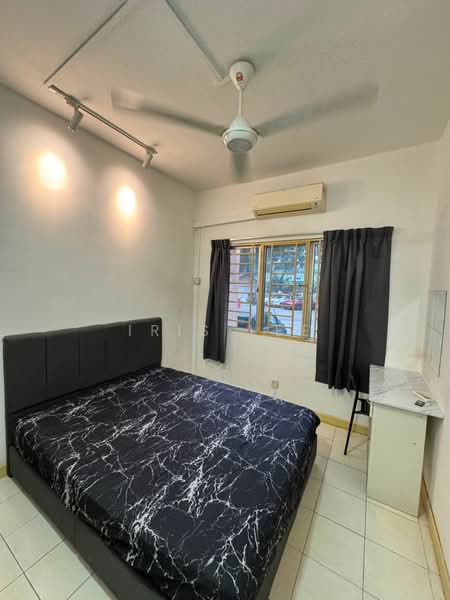 Cengal Condominium untuk Untuk Disewa - RM 650 /bulan, Mac 2026 - Bedroom - PropertyGuru.com.my
