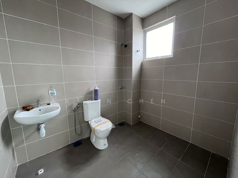 Semi-Detached House for Sale in Bandar Mahkota Cheras (Cheras) - Kevin Chen - Bathroom - PropertyGuru.com.my