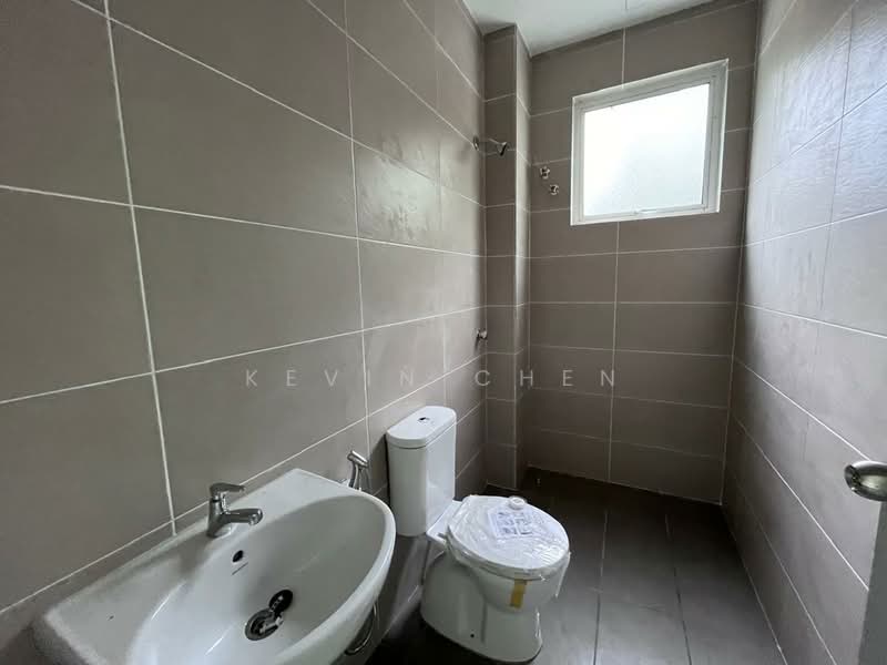 Semi-Detached House for Sale in Bandar Mahkota Cheras (Cheras) - Kevin Chen - Bathroom - PropertyGuru.com.my