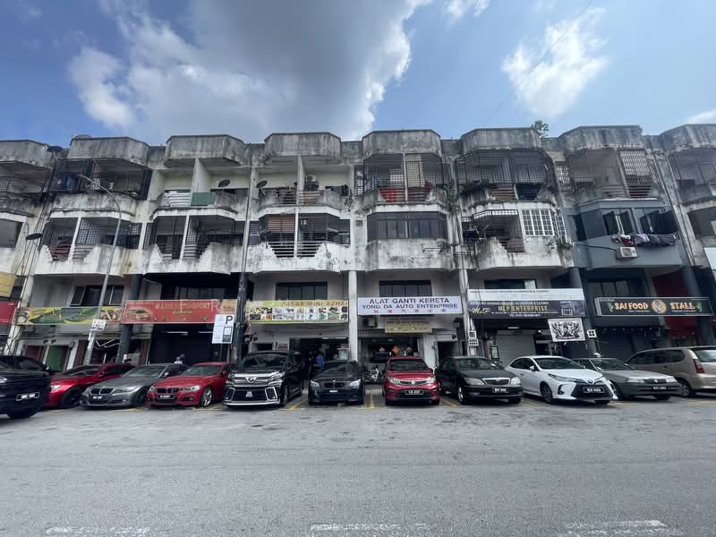 Shop for Sale in Taman Sri Batu Caves (Batu Caves) - Francis Soh - Exterior - PropertyGuru.com.my
