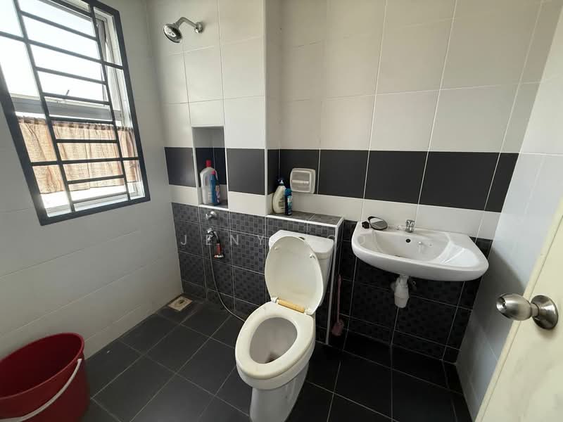 Rumah Teres 2 Tingkat untuk Dijual di Nusa Bayu (Iskandar Puteri (Nusajaya)) - Jeny Loo - Bathroom - PropertyGuru.com.my