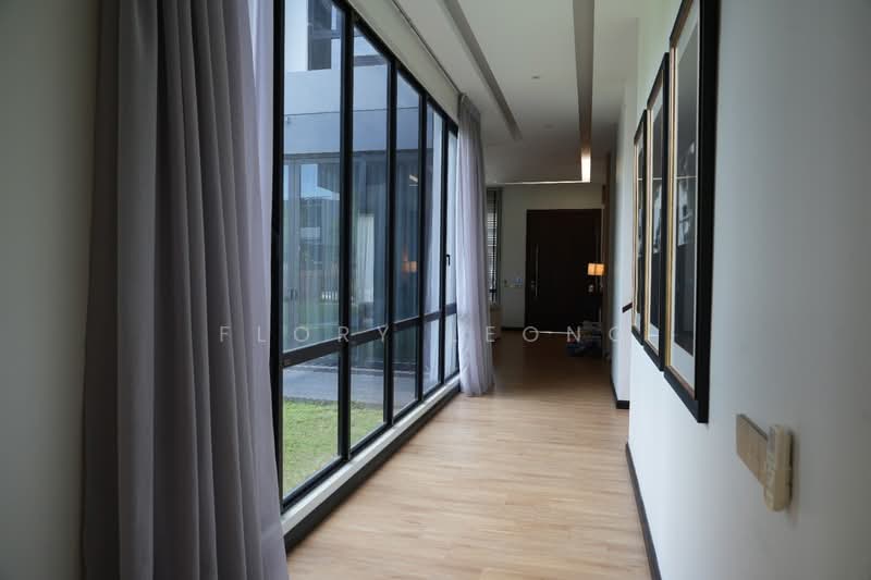 Bungalow for Sale in Telok Panglima Garang (Selangor) - Flory Leong - Corridor - PropertyGuru.com.my