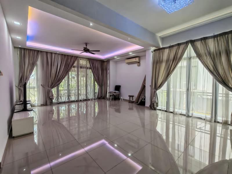 3-storey Terraced House for Sale in Sepang (Selangor) - Zann Fauzan - Living Room - PropertyGuru.com.my