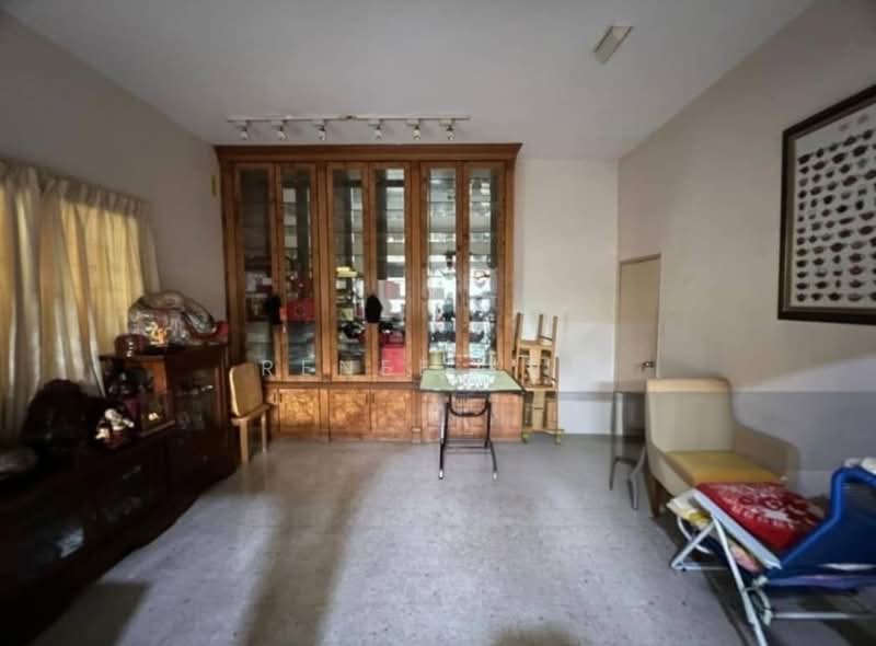 Commercial Bungalow for Rent in Bandar Baru Sri Petaling (Sri Petaling) - Renee Yew - Living Room - PropertyGuru.com.my