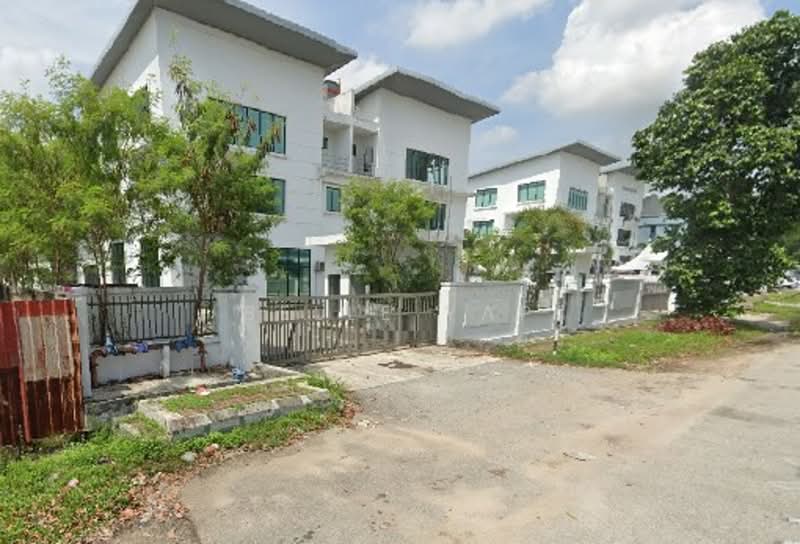 Factory for Rent in Puncak Alam (Selangor) - Belle Yap - Exterior - PropertyGuru.com.my