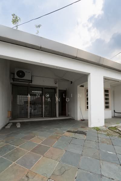 USJ 2 untuk Untuk Dijual - RM 650,000, Mac 2026 - Exterior - PropertyGuru.com.my