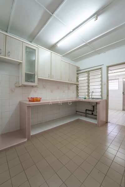 USJ 2 untuk Untuk Dijual - RM 650,000, Mac 2026 - Kitchen - PropertyGuru.com.my