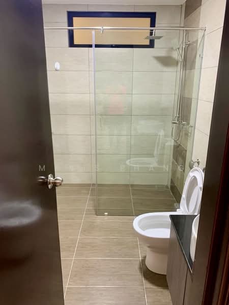 Service Residence for Sale at Molek Regency - Mavis Phang - Bathroom - PropertyGuru.com.my