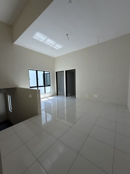 2.5-storey Terraced House for Sale in Taman Pengkalan Tiara (Ipoh) - Aico Chow - Living hall 2 - PropertyGuru.com.my