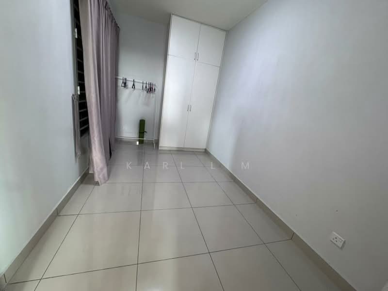 Apartment for Rent at Austin Suites (Permata Austin) - Karl Lim - Bedroom - PropertyGuru.com.my