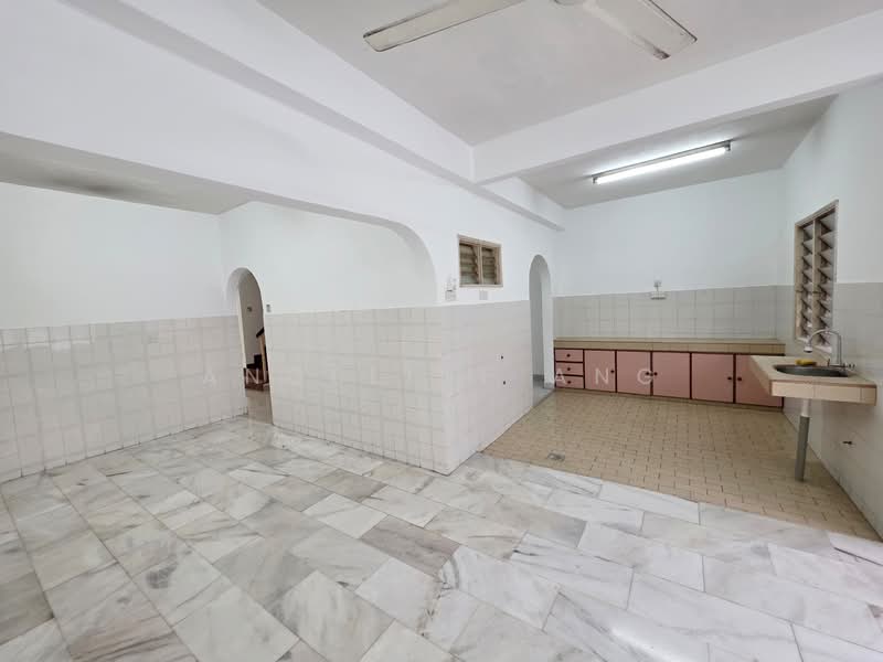 Terraced House for Sale in Subang Jaya (Selangor) - ANGELINE ANG - Kitchen - PropertyGuru.com.my