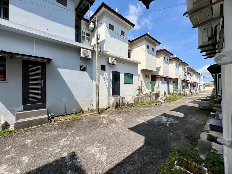 2-storey Terraced House for Sale in Taman JP Perdana (Johor Bahru) - Andrew Teo - Exterior - PropertyGuru.com.my
