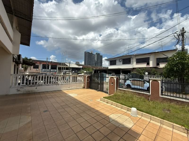 Semi-Detached House for Sale in Taman Sentosa (Johor Bahru) - Winson Tan - Exterior - PropertyGuru.com.my