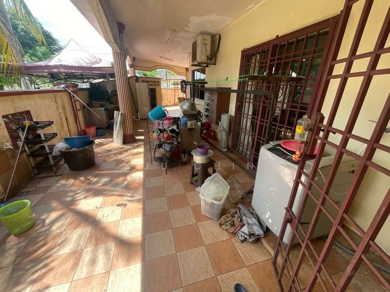 1-storey Terraced House for Sale in Taman Putri Kulai (Kulai) - Kuu Chin - Exterior - PropertyGuru.com.my