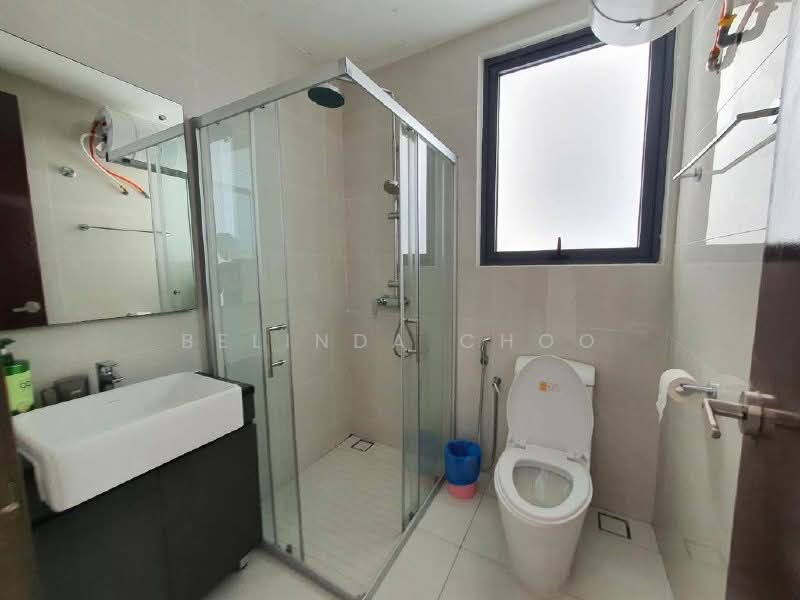 Condominium for Sale at Kings Bay @ Country Garden Danga Bay - Belinda Choo - Bathroom - PropertyGuru.com.my