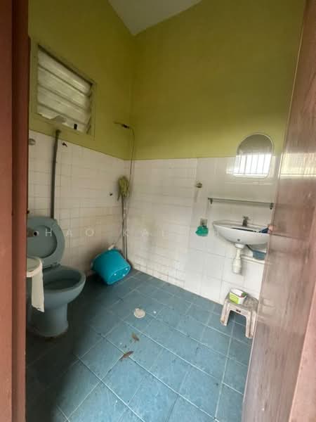 2-storey Terraced House for Sale in Teluk Gadong (Klang) - Hao Kai Khaw - Bathroom - PropertyGuru.com.my