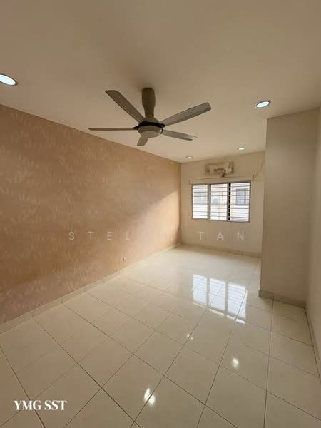 Terraced House for Rent in Bandar Puteri Klang (Klang) - Stella Tan - Living Room - PropertyGuru.com.my