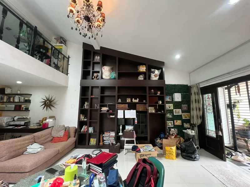 1.5-storey Terraced House for Rent in Taman Pelangi (Johor Bahru) - Daniel Lim - Living Room - PropertyGuru.com.my