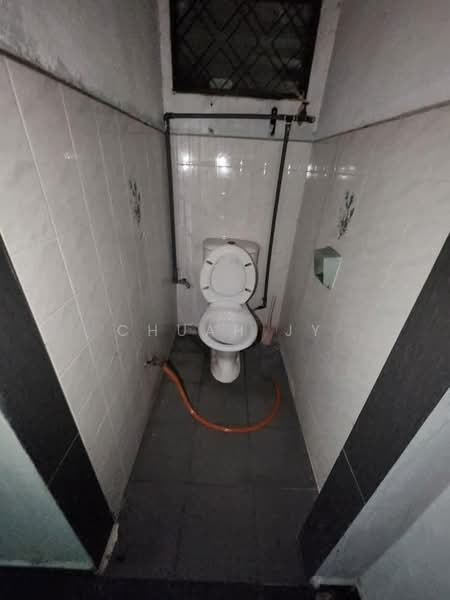 Taman Seri Kijang untuk Untuk Disewa - RM 1,000 /bulan, Mac 2026 - Bathroom - PropertyGuru.com.my