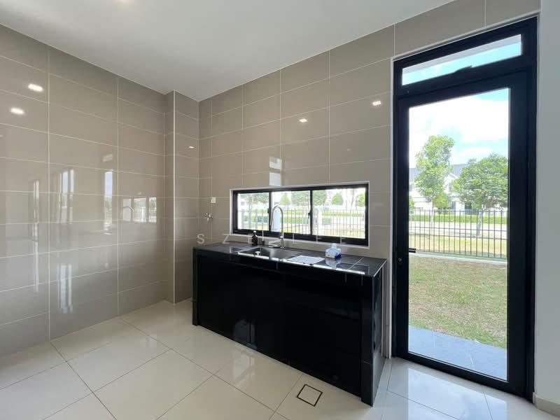 Cluster House for Rent in Eco Spring (Johor Bahru) - Sze Lee - Kitchen - PropertyGuru.com.my