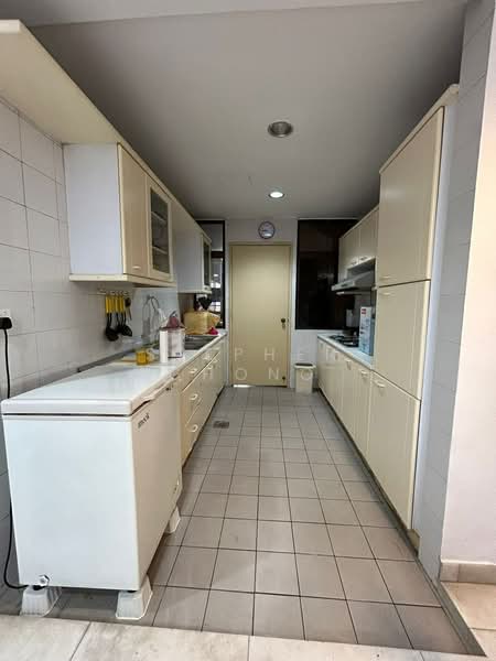 Aloha Tower Condominium untuk Untuk Dijual - RM 520,000, Mac 2026 - Kitchen - PropertyGuru.com.my