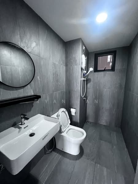 Savvy @ Riana Dutamas untuk Untuk Disewa - RM 2,200 /bulan, Mac 2026 - Bathroom - PropertyGuru.com.my