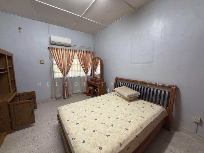 Semi-Detached House for Sale in Taman Sentosa (Johor Bahru) - Nelson Tan Poh Kiong - Bedroom - PropertyGuru.com.my