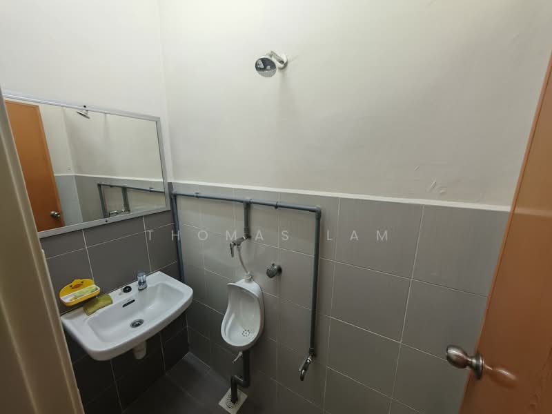 Taman Kota Syahbandar untuk Untuk Disewa - RM 2,250 /bulan, Mac 2026 - Bathroom - PropertyGuru.com.my