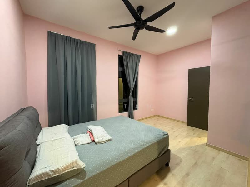 Condominium for Sale at The Henge - BC TAN - Bedroom - PropertyGuru.com.my