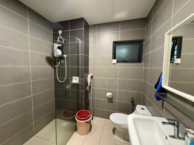 Condominium for Sale at The Henge - BC TAN - Bathroom - PropertyGuru.com.my