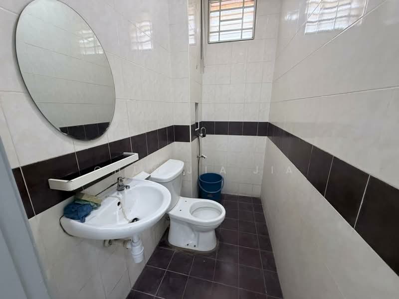 2-storey Terraced House for Sale in Taman JP Perdana (Johor Bahru) - Chew Jia Jia - Bathroom - PropertyGuru.com.my