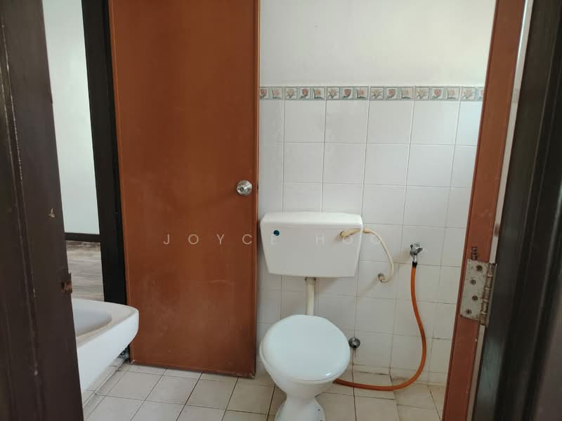 Taman Puchong Hartamas untuk Untuk Dijual - RM 780,000, Apr 2026 - Bathroom - PropertyGuru.com.my