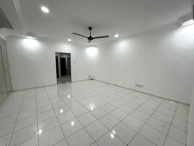 Taman Setia Indah untuk Untuk Disewa - RM 2,500 /bulan, Mac 2026 - Living Room - PropertyGuru.com.my