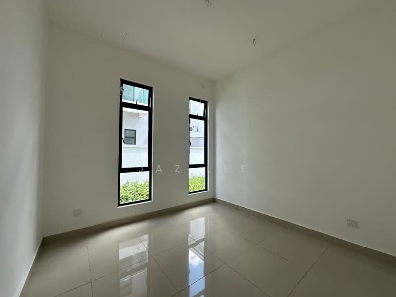 Semi-Detached House for Sale in Taman Mount Austin (Tebrau) - Jaz Lee - PropertyGuru.com.my